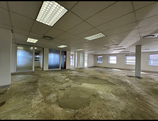 762M² OFFICE TO LET IN WOODMEAD